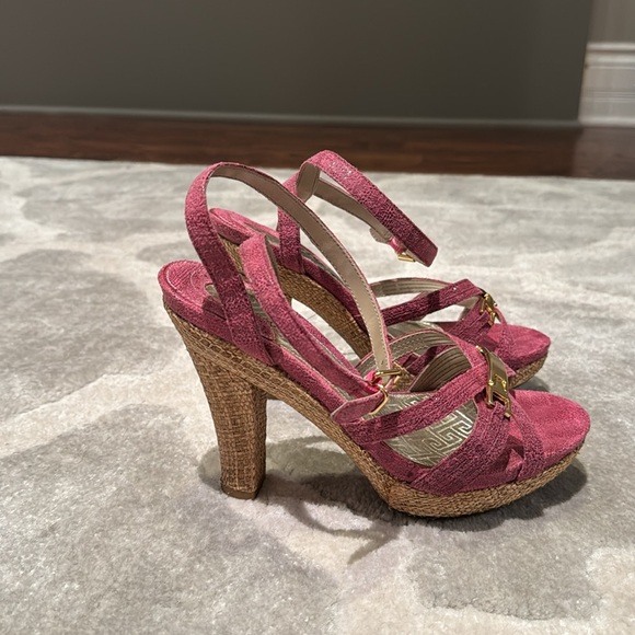 NEW Soul to Soul high heel - Picture 2 of 7